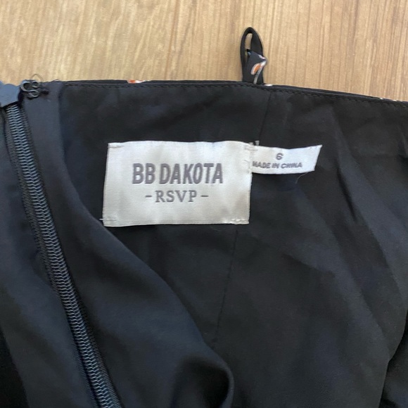 BB Dakota RSVP black floral midi dress - Picture 3 of 7